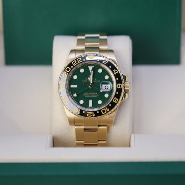 Rolex Gmt-Master Ii 18K Yellow Gold Green Dial 40Mm 116718