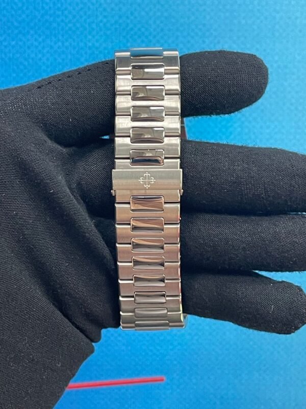 Luxury Patek Philippe Nautilus White Gold 5740-1G-001 With Blue Sunburst Dial