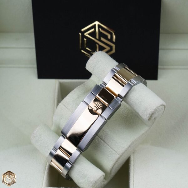 The Rolex Cosmograph Daytona 40mm Blue Arabic Dial is a stunning and sophisticated timepiece watch.