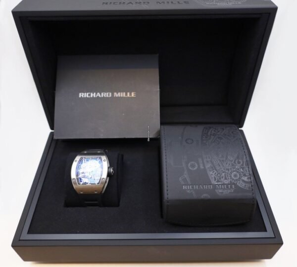 product-img-66b34b4d91acf8d4d1ae6e2a The Richard Mille RM 029 Titanium Oversized Date is a statement piece, ideal for those who appreciate bold designs and intricate watchmaking.