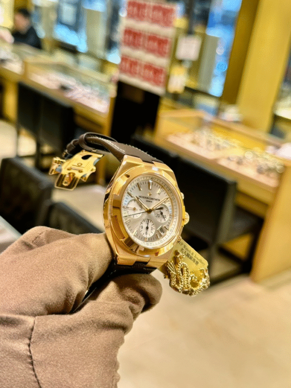 product-img-6863677a1ca3ce22f77a7395 Vacheron Constantin Overseas Chronograph 5500V/000R-B074 42.5 Mm Pink Gold