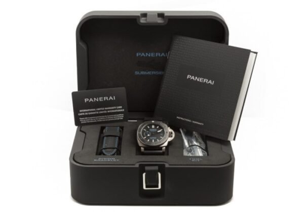 Panerai Luminor Marina Submersible Pam683 Vsf Ss Black Dial P9010